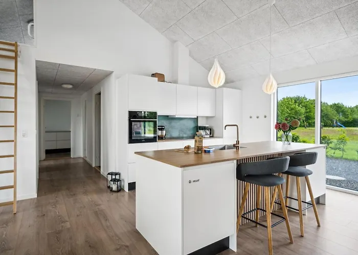 Holiday home Danika - 650m From The Sea By Interhome